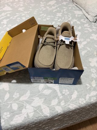 Skechers DD Slip In Talla 42 Beige