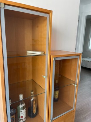 Vitrinas Pilma Madera y Cristal