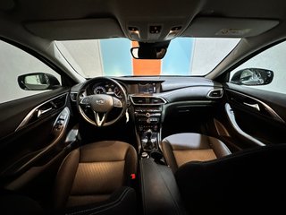 Infiniti Q30 2016