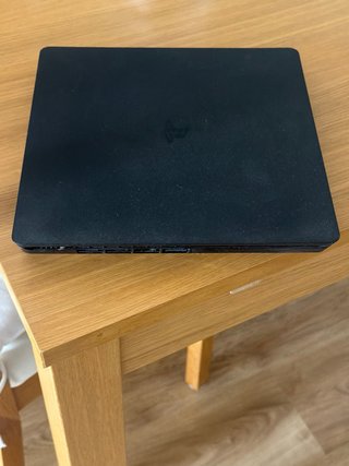 PS4 Slim Negra + 1 Mando + GTA V, RDR2, FIFA