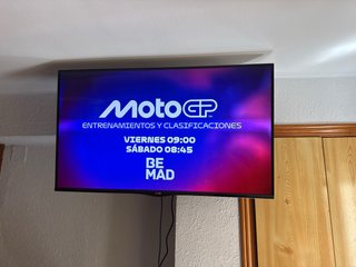 TV LG 47LA690s