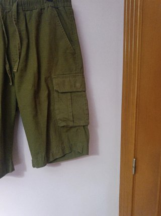 Pantalón corto  verde militar Talla S