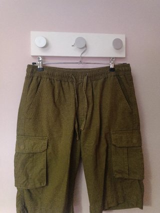 Pantalón corto  verde militar Talla S