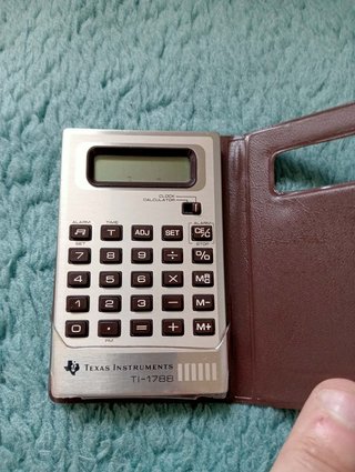 Calculadora Texas Instruments TI-1788