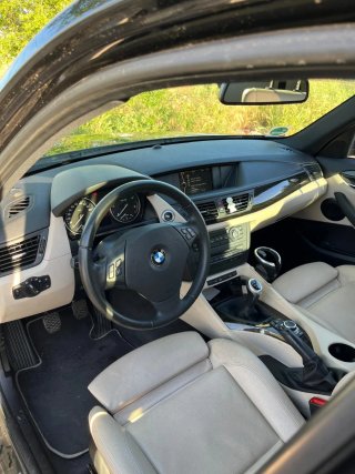 BMW X1 2011