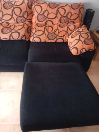 Sofá Chaiselongue Negro y Naranja