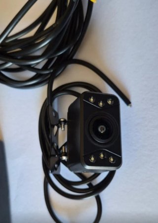 P068- E Telecamera retromarcia alta definizione