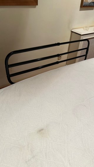 Barandilla de cama negra abatible