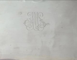 Caja de plata para puros con monograma