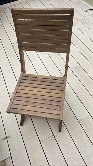 Conjunto mesa y sillas de madera para terraza