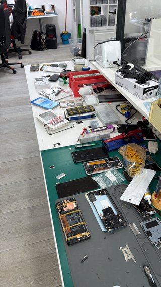 REPARACION MOVIL Y ORDENADORES Y CONSOLAS