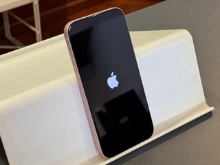 iPhone 15 Rosa - GARANTIA