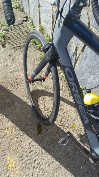 Bicicleta de carretera Orbea Negra