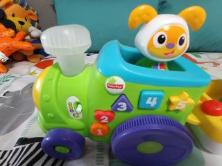 Tren Fisher Price con figuras