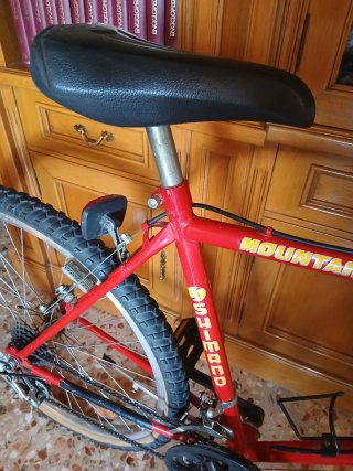 Bicicleta de Montaña METTA 18 Velocidades