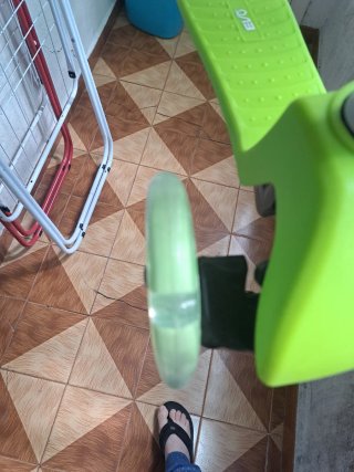 Patinete infantil dinosaurio verde