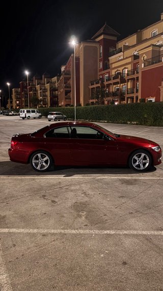 BMW 320i e93