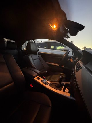 BMW 320i e93