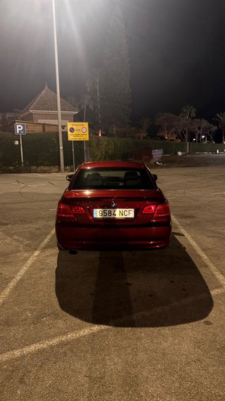 BMW 320i e93