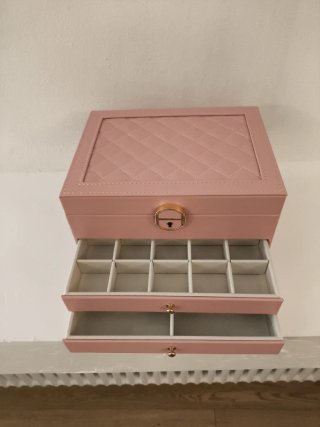 Portagioie grande rosa con 2 cassetti