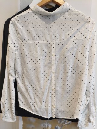 Pack 2 Camisas blusas Mango y Bershka