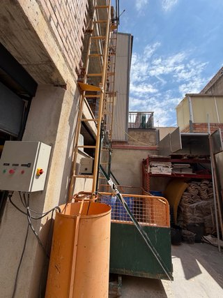 Montacargas obra 1000kg