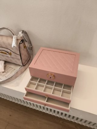 Portagioie grande rosa con 2 cassetti
