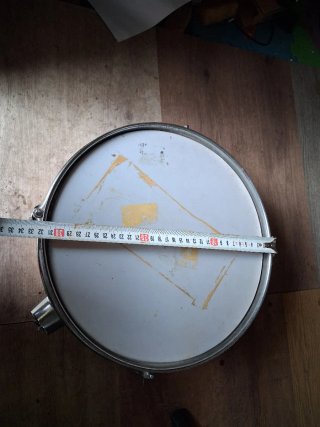 Timbal de batería rojo