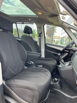 Citroen Grand C4 Picasso 2010