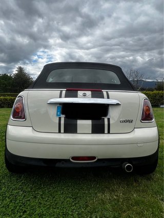 MINI Cooper Cabrio 2010