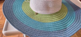 Sombrero de ala ancha multicolor