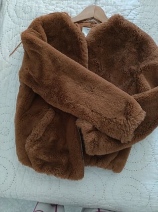 Chaqueta peluche Bershka S
