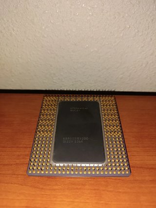 Procesadores Intel Pentium Pro y Cyrix MII