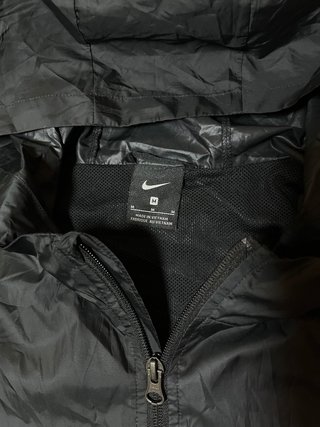Chaqueta Cortavientos Nike Negra Talla M