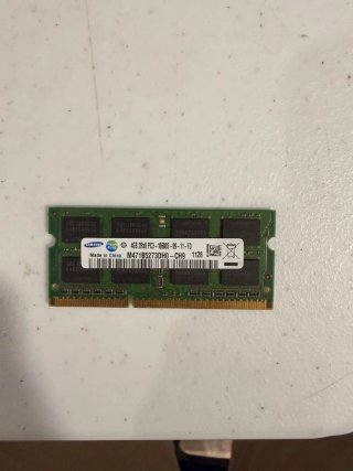 Samsung 4GB DDR3 Portátil PC3-10600S