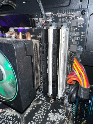 Crucial Ballistix Sport LT DDR4 2x4GB 2400MHz