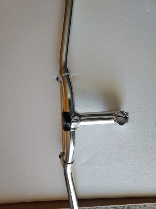 Manillar de bicicleta cromado