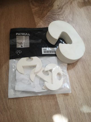 Protecciones Infantiles para Armarios y Cajones