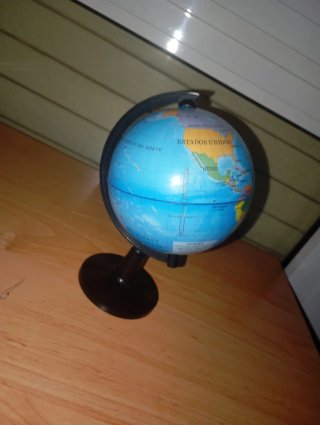 Globo terráqueo decorativo