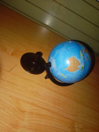 Globo terráqueo decorativo