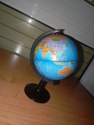 Globo terráqueo decorativo