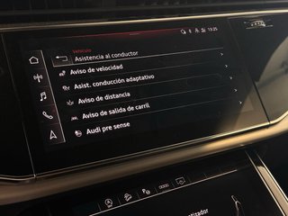 Audi Q8 50 TDI Black Line quattro tiptronic - 2022