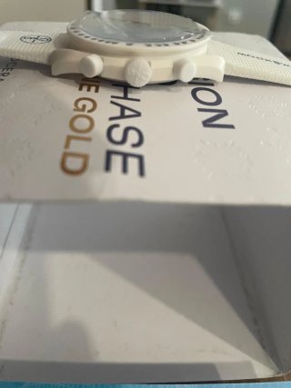 Omega x Swatch Moonwatch Earthphase Oro