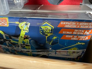 Pista de Coches Hot Wheels Elevador y Heliporto