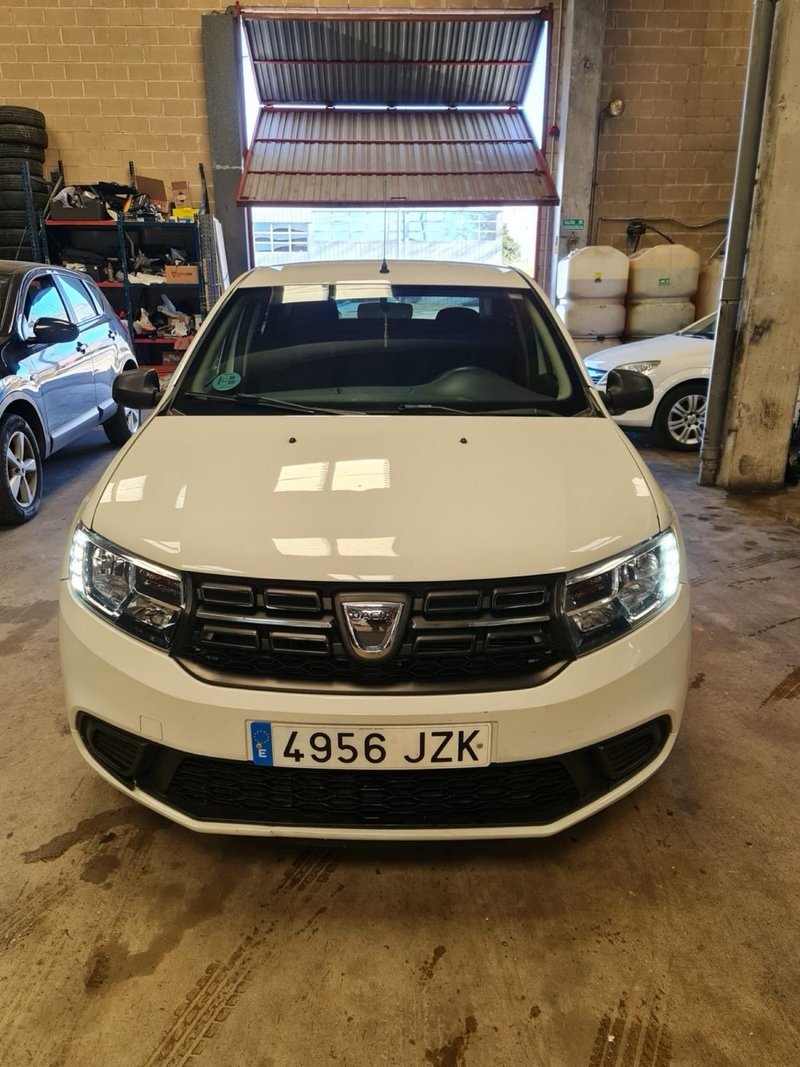 Dacia Logan 1.0 TCE/SCe Ambiance 2017, foto 2