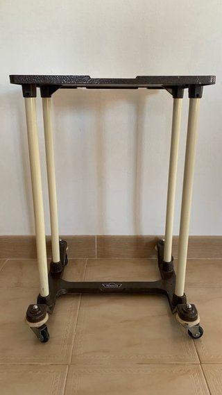 MESA AUX./CARRO VINTAGE CON RUEDAS