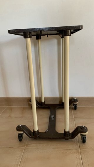 MESA AUX./CARRO VINTAGE CON RUEDAS