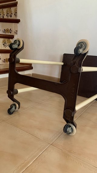 MESA AUX./CARRO VINTAGE CON RUEDAS