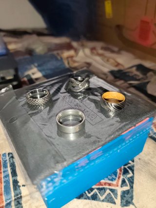 Se vende conjunto de 4 anillos, tallas 18,1 y 19mm