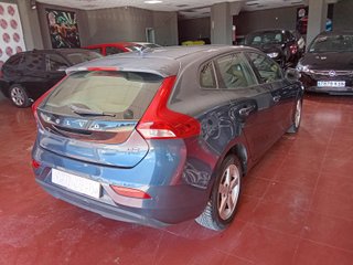 Volvo V40 2017